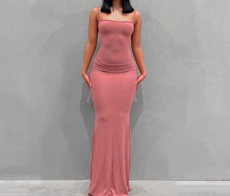 Vestido Comprido de Alças Ajustáveis com Corte Sereia