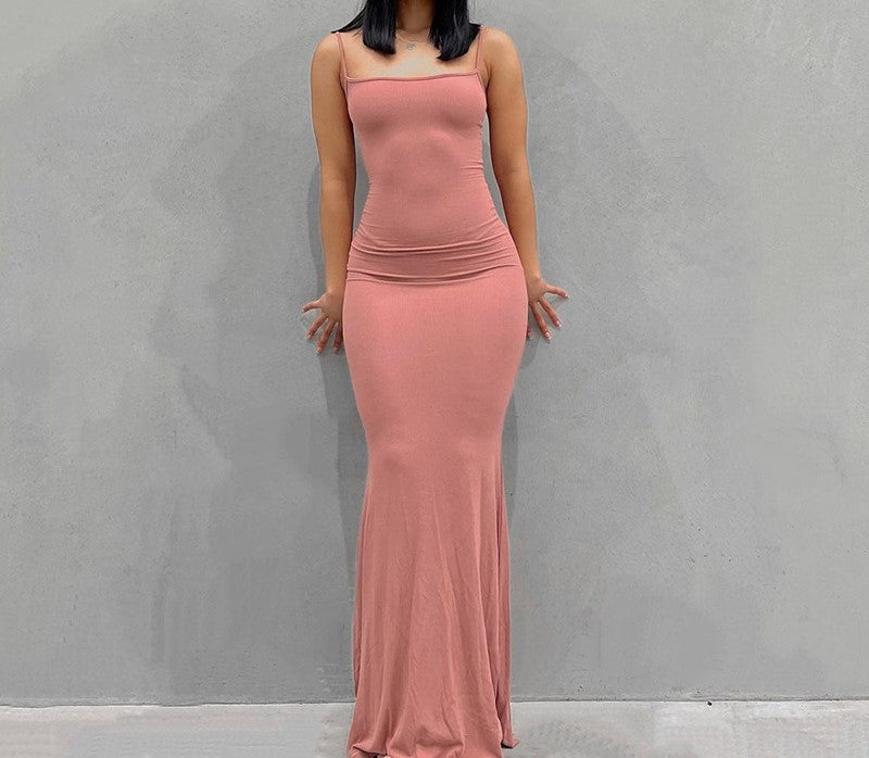 Vestido Comprido de Alças Ajustáveis com Corte Sereia